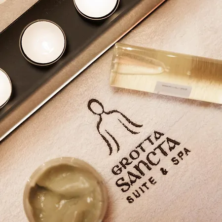 Grotta Sancta Suite&spa Готель типу 